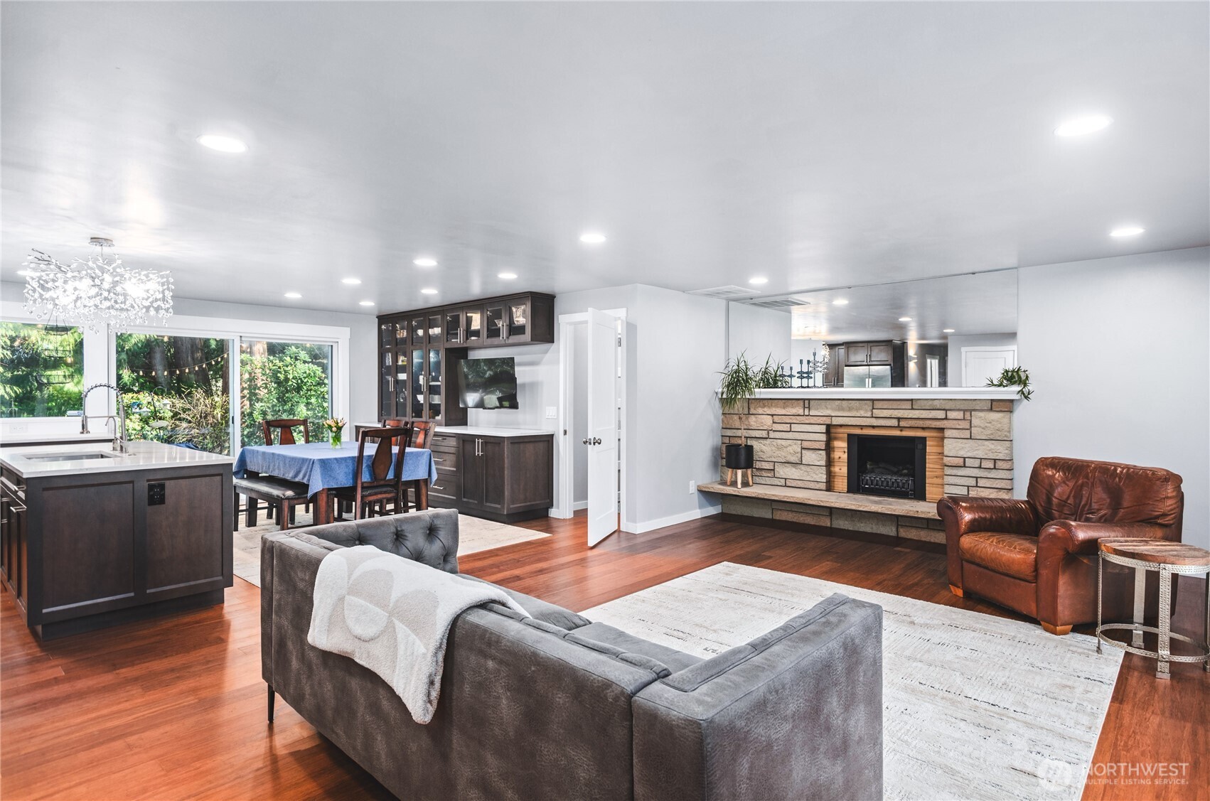 1910 Forest Ridge Place , Mount Vernon, WA 98273-9032