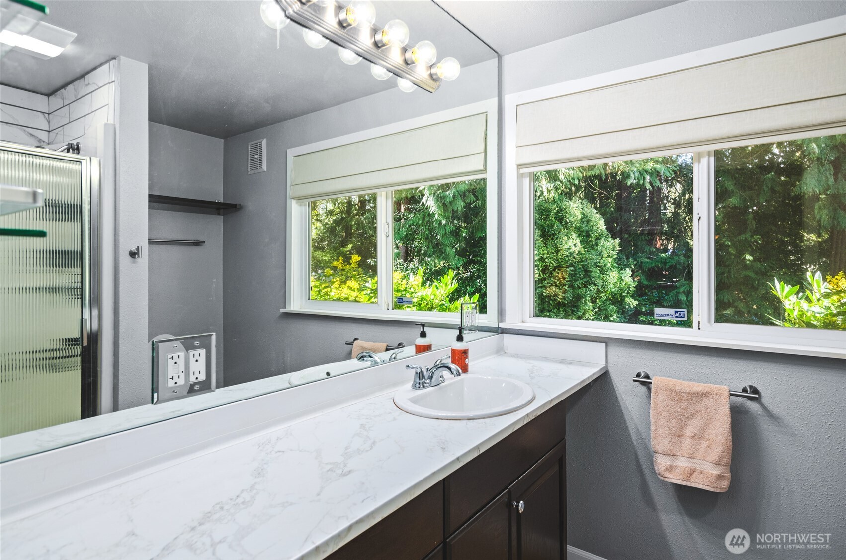 1910 Forest Ridge Place , Mount Vernon, WA 98273-9032