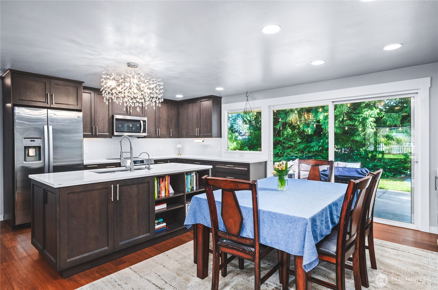 1910 Forest Ridge Place , Mount Vernon, WA 98273-9032