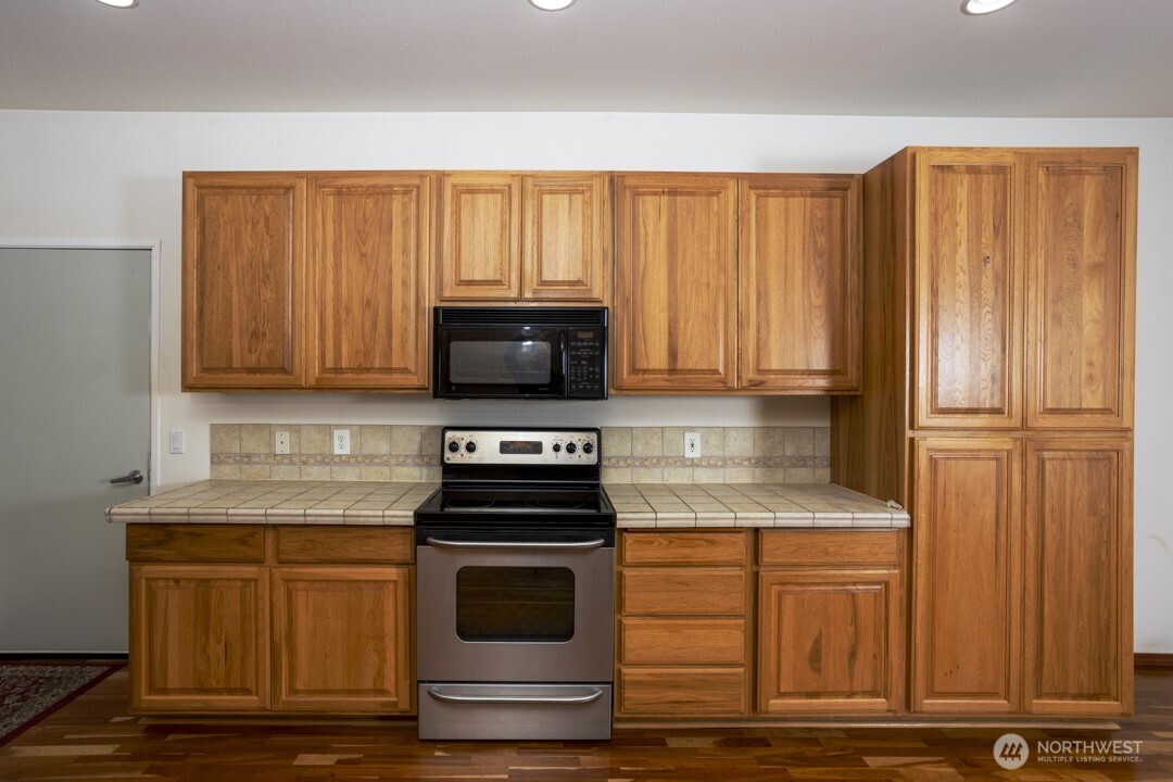 17625 Chummit Lane NE, Suquamish, WA 98392