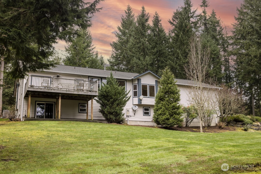 17625 Chummit Lane NE, Suquamish, WA 98392
