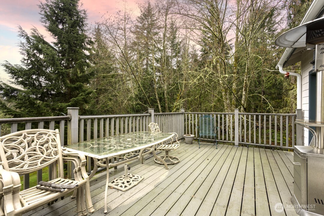 17625 Chummit Lane NE, Suquamish, WA 98392