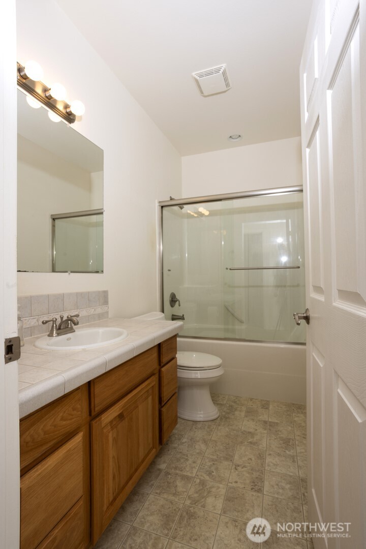 17625 Chummit Lane NE, Suquamish, WA 98392