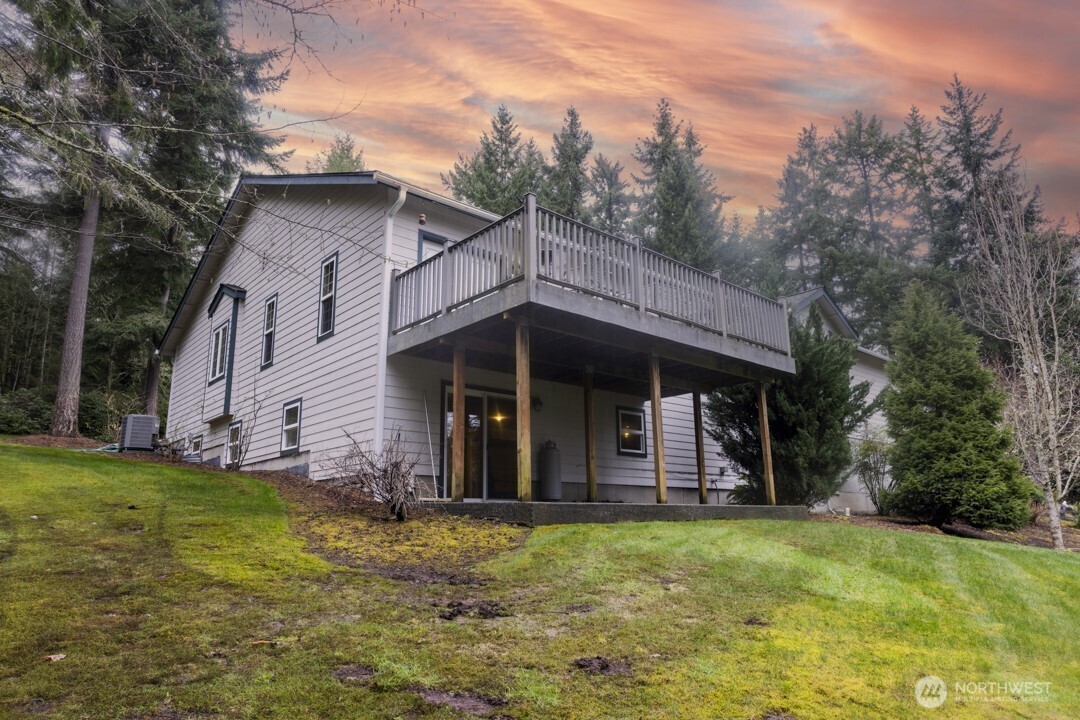 17625 Chummit Lane NE, Suquamish, WA 98392