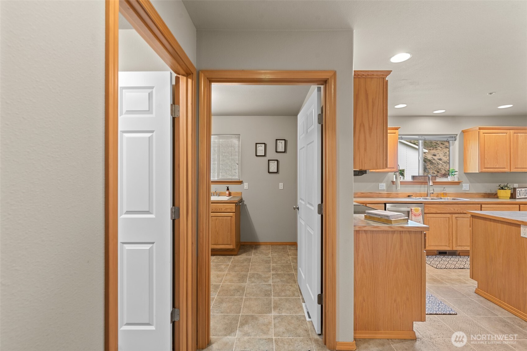 1263 Wheatridge Drive , East Wenatchee, WA 98802