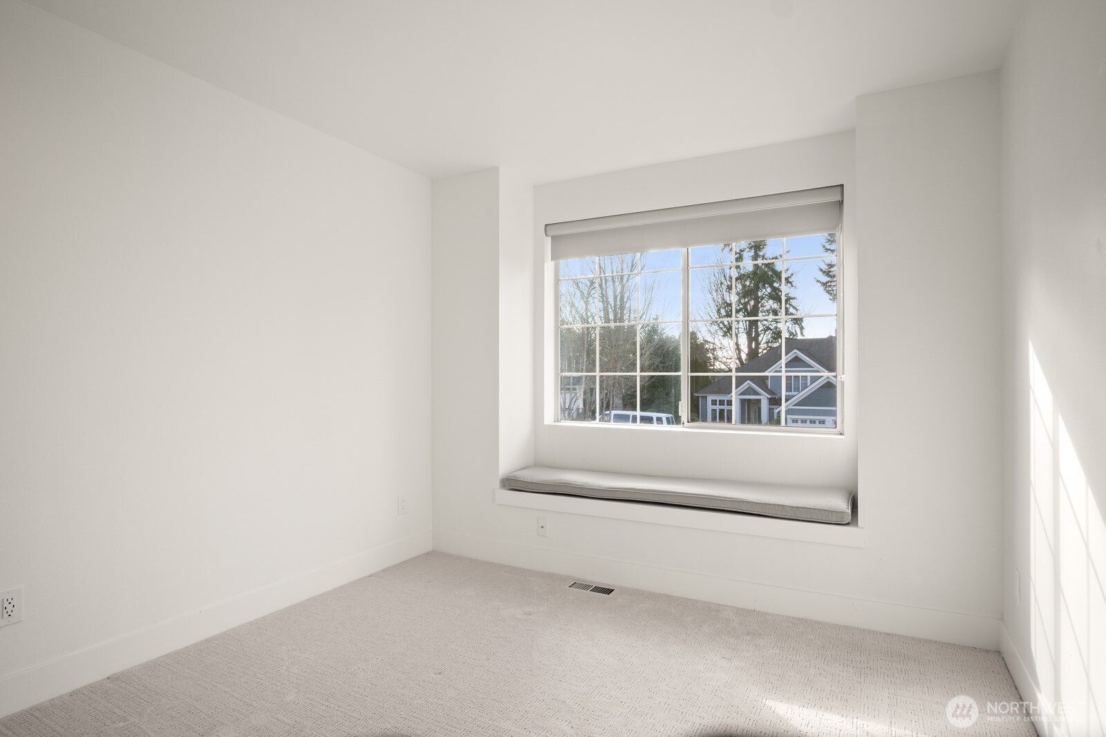 19640 88th Place NE, Bothell, WA 98011