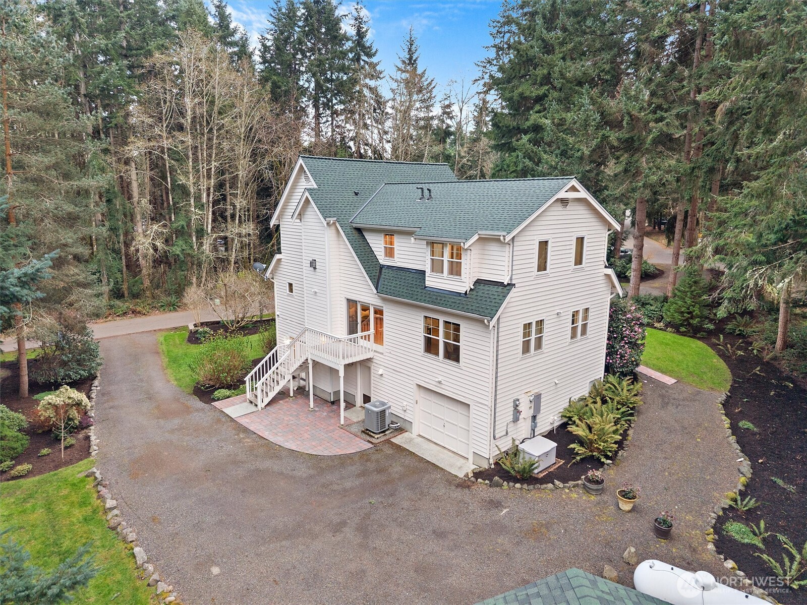24801 Hillbend Lane NE, Kingston, WA 98346