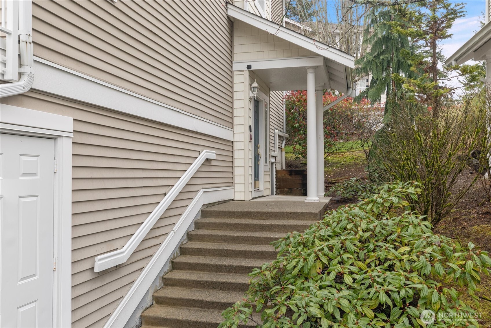 2680 139th Avenue SE #44, Bellevue, WA 98005