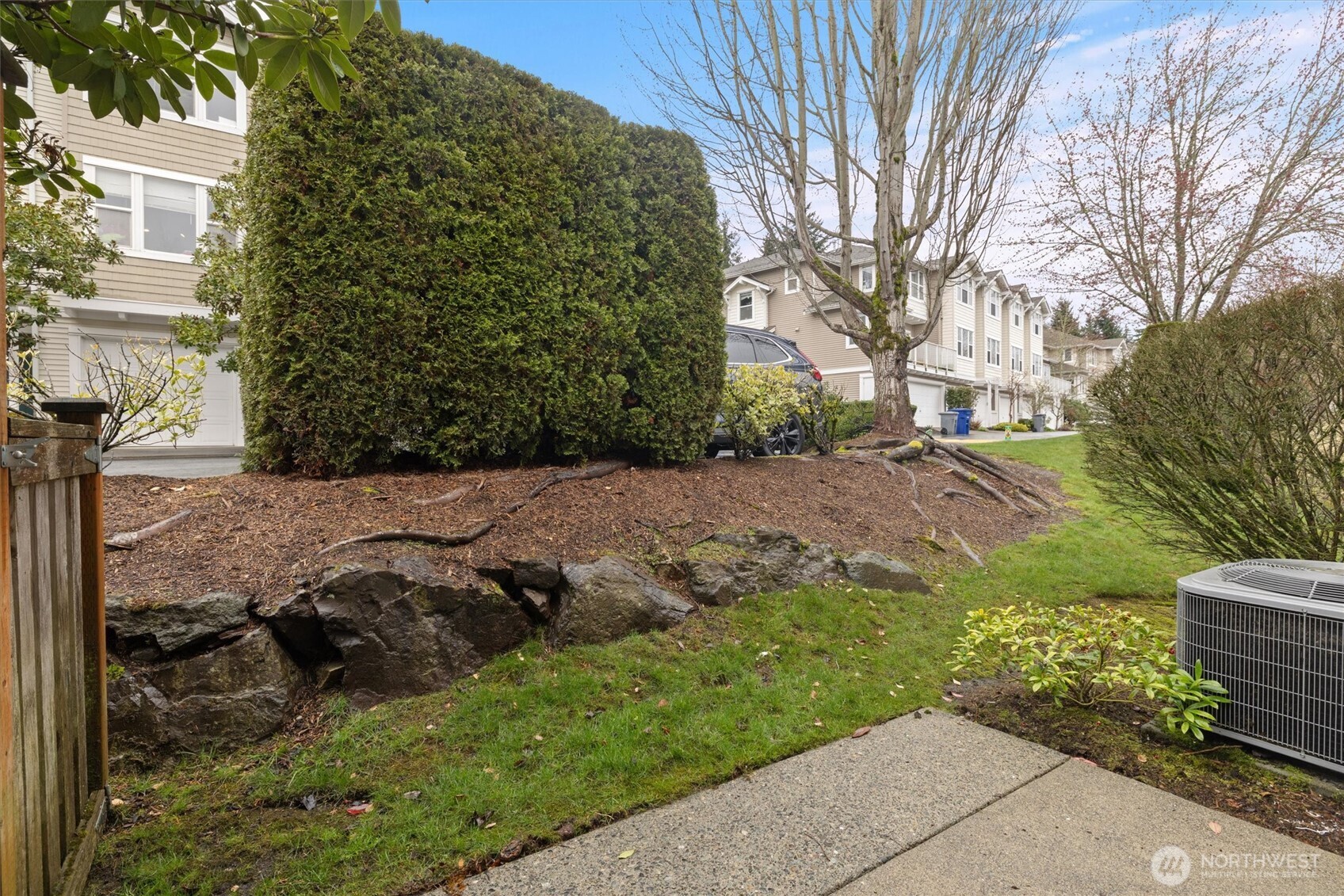 2680 139th Avenue SE #44, Bellevue, WA 98005