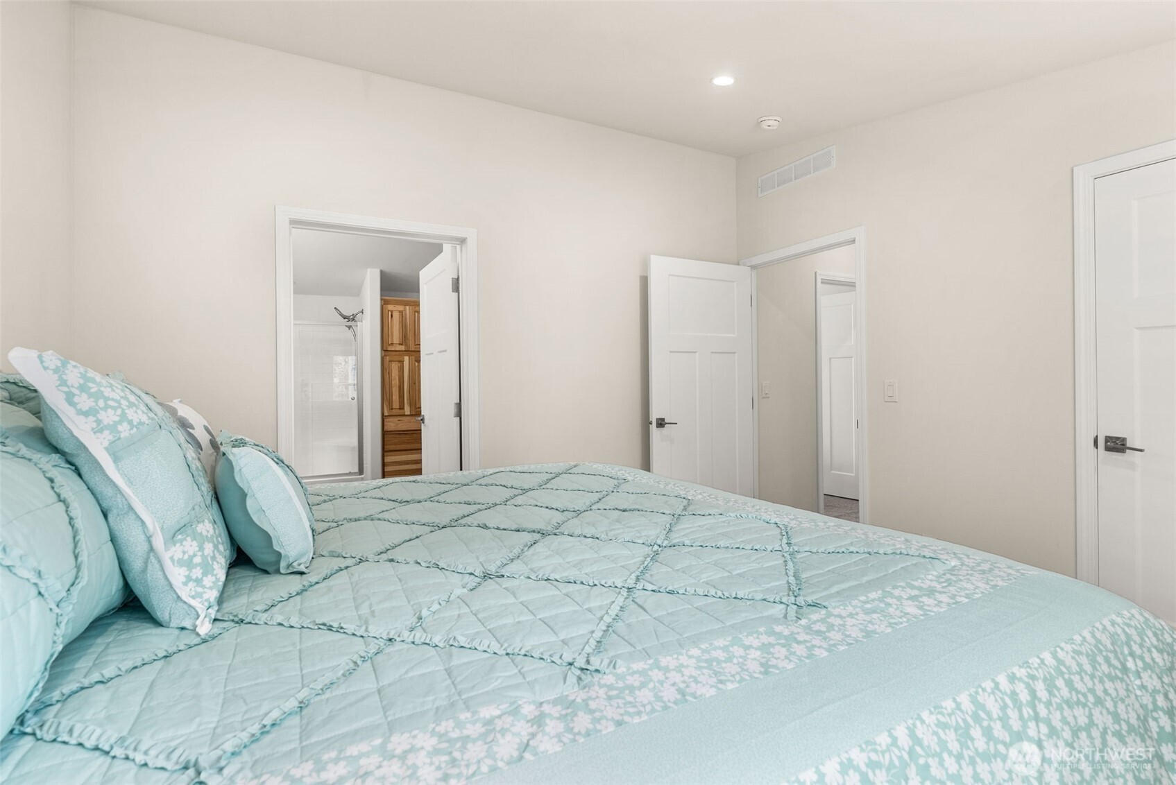 130 Pacific Boulevard NW, Ocean Shores, WA 98569