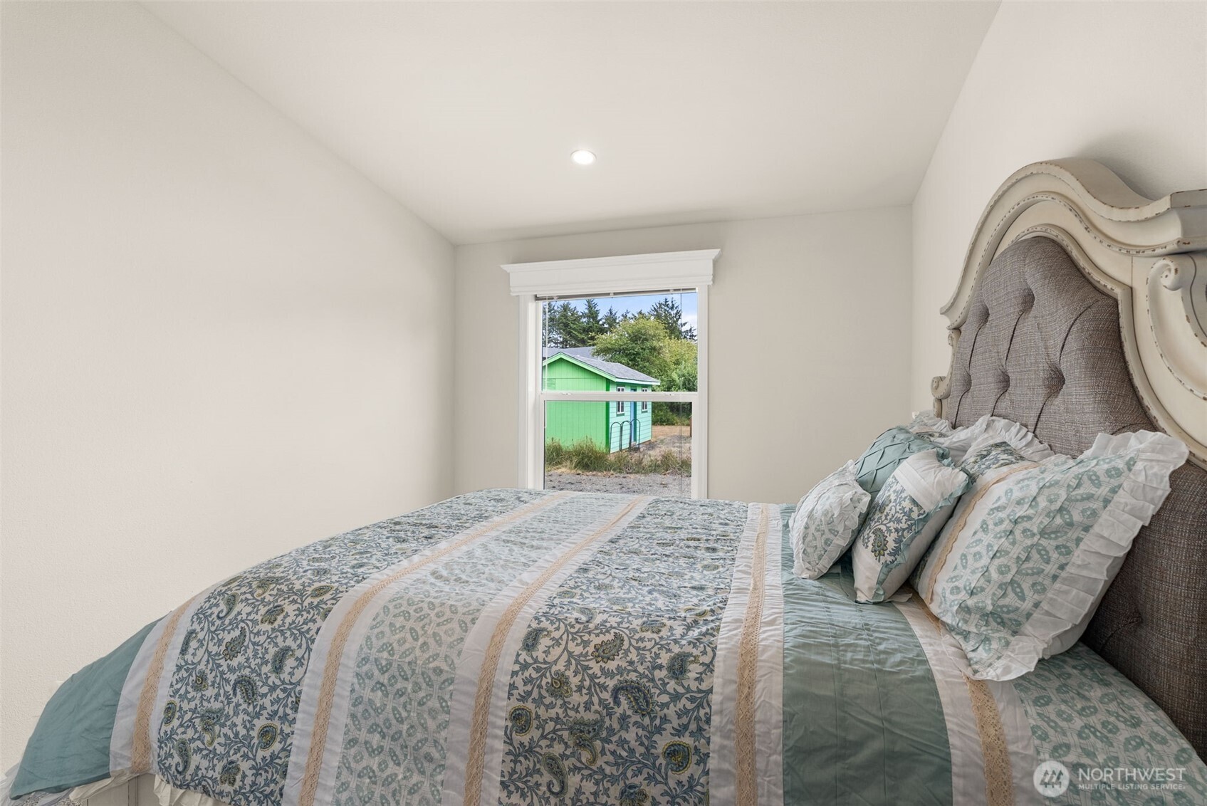 130 Pacific Boulevard NW, Ocean Shores, WA 98569