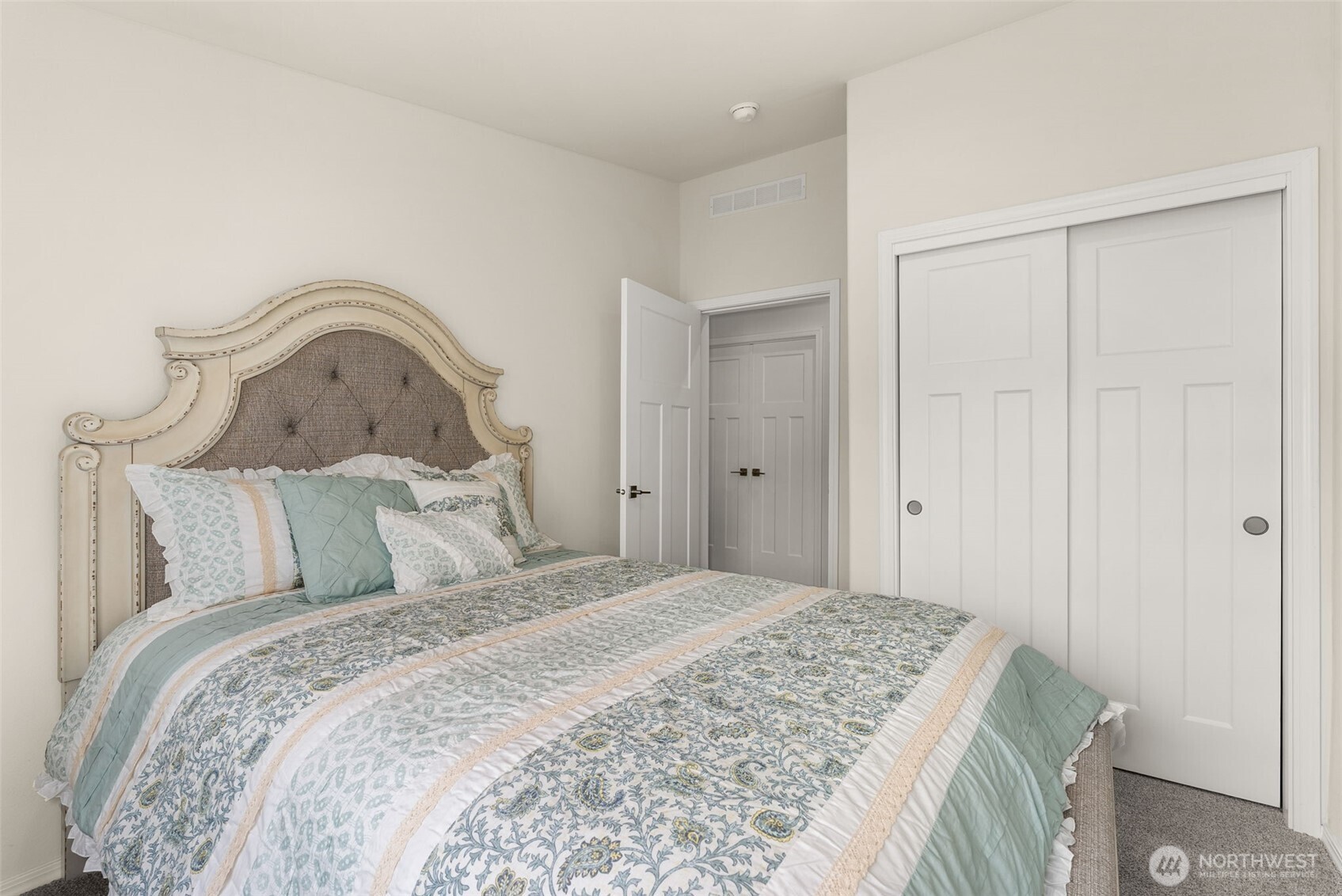 130 Pacific Boulevard NW, Ocean Shores, WA 98569