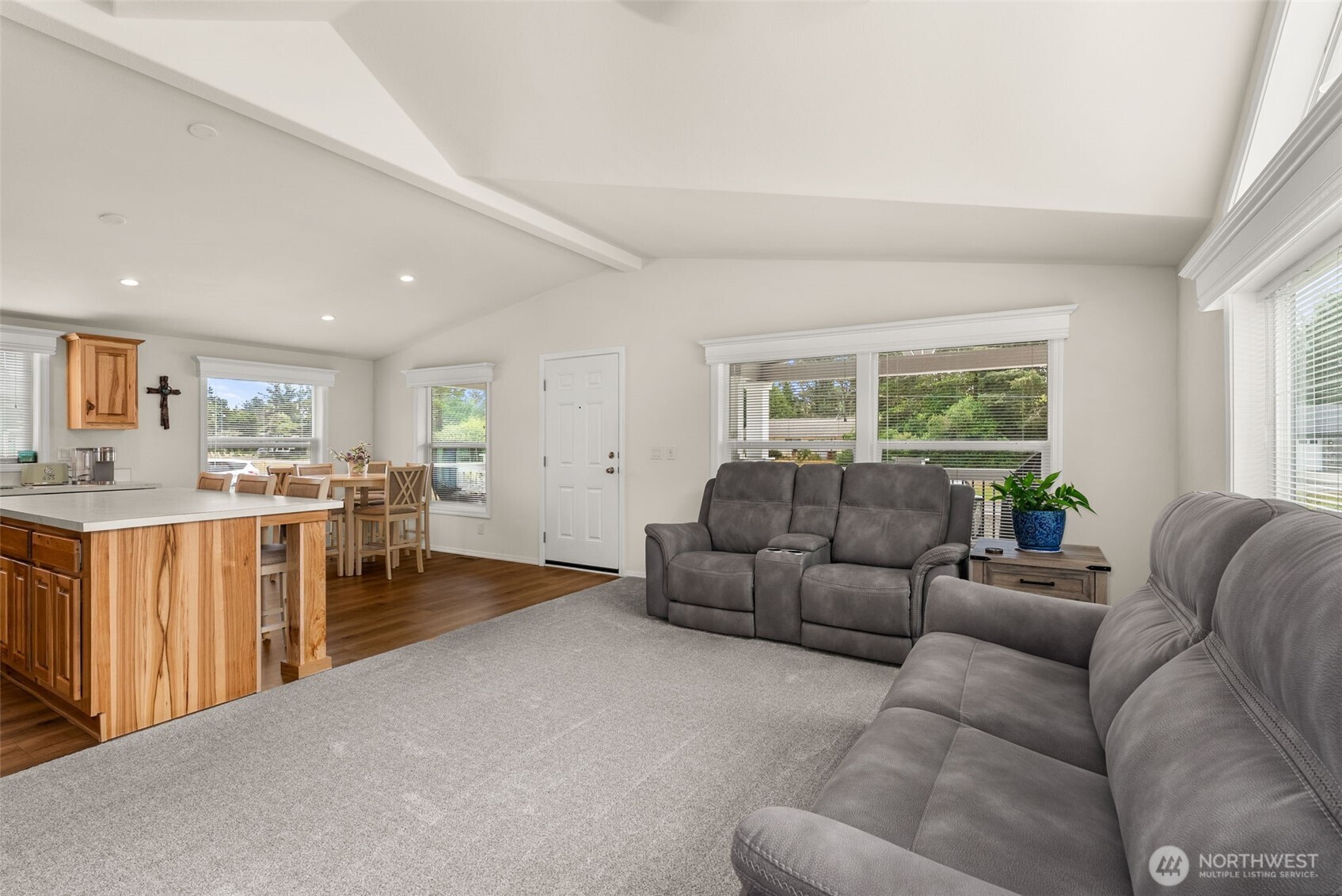 130 Pacific Boulevard NW, Ocean Shores, WA 98569