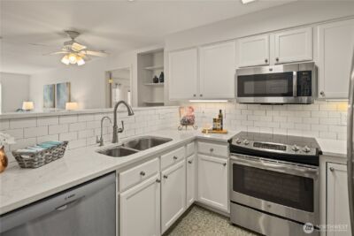 4133 224th Lane SE #302, Issaquah, WA 98029 - Photo 12