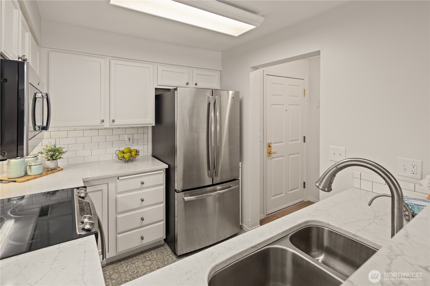 4133 224th Lane SE #302, Issaquah, WA 98029