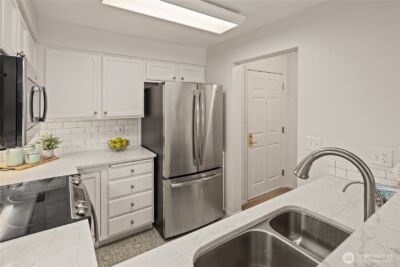 4133 224th Lane SE #302, Issaquah, WA 98029 - Photo 14