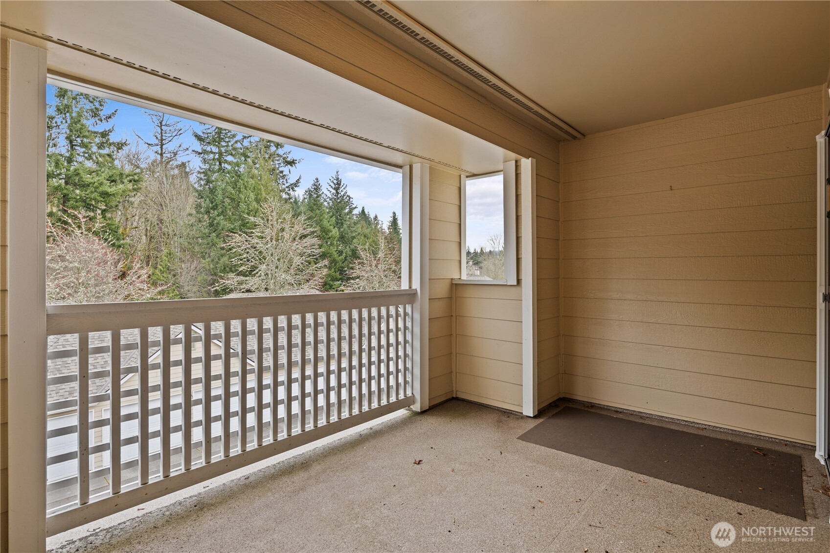 4133 224th Lane SE #302, Issaquah, WA 98029