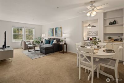 4133 224th Lane SE #302, Issaquah, WA 98029 - Photo 2