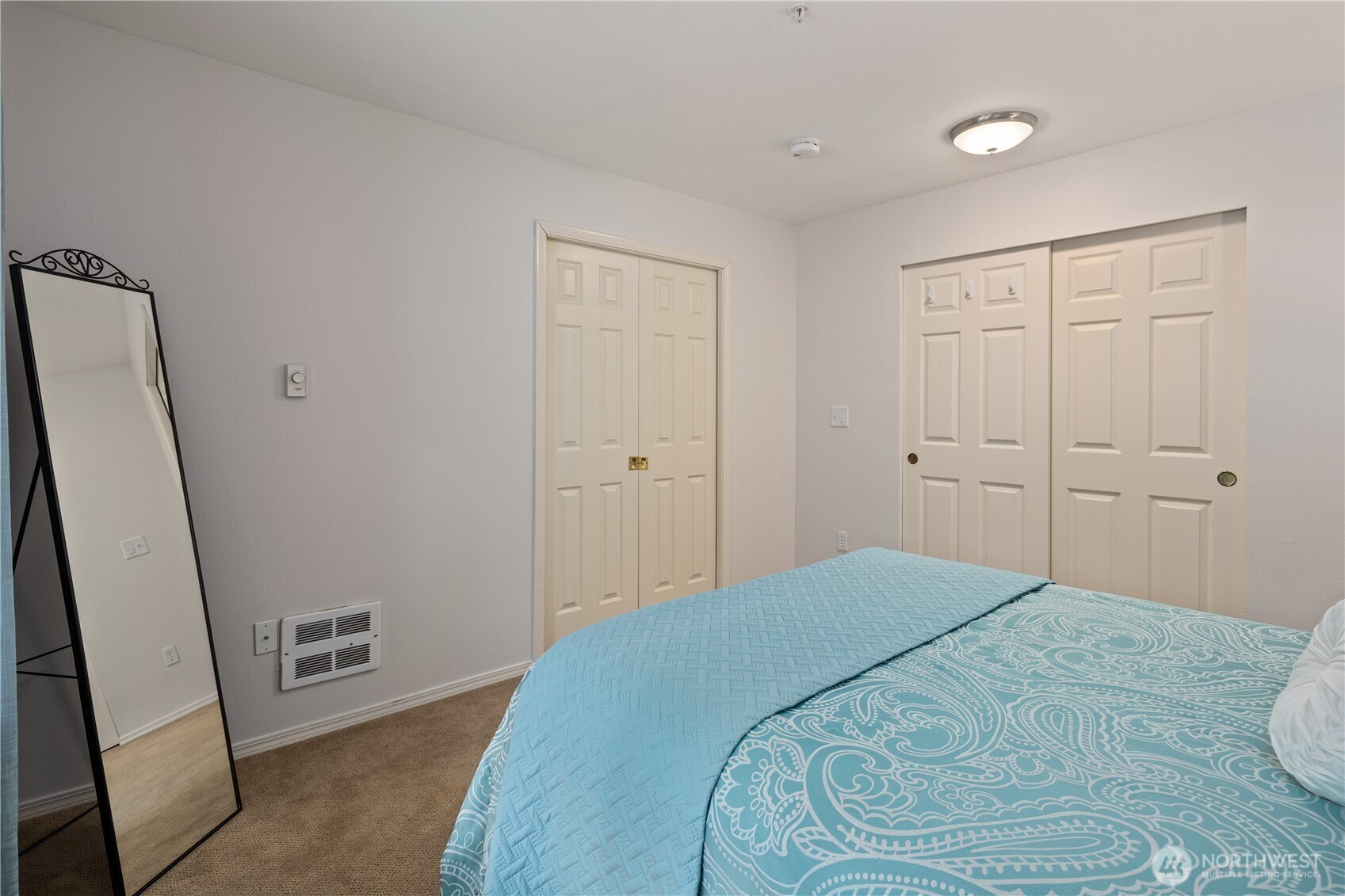 4133 224th Lane SE #302, Issaquah, WA 98029