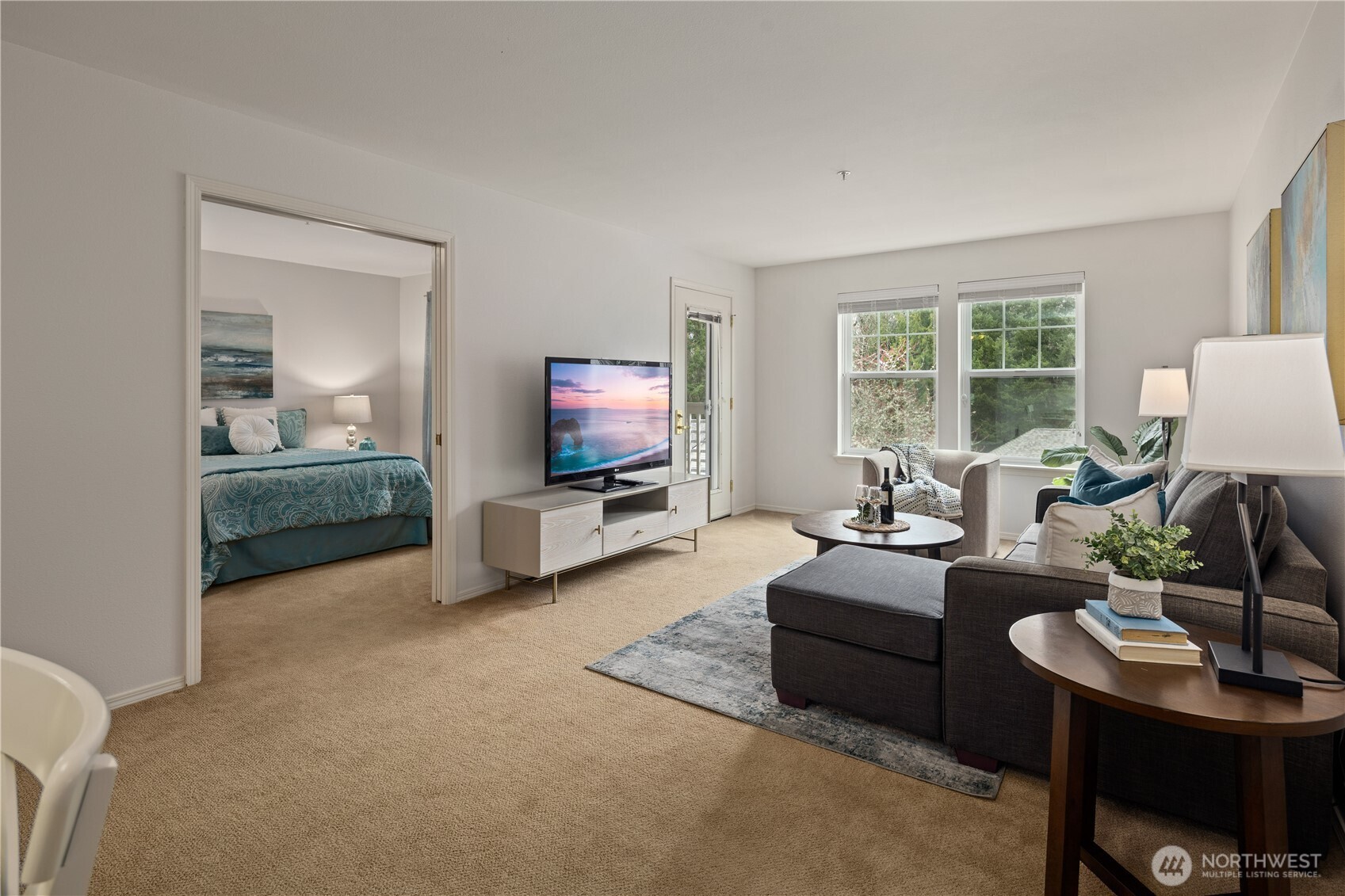 4133 224th Lane SE #302, Issaquah, WA 98029