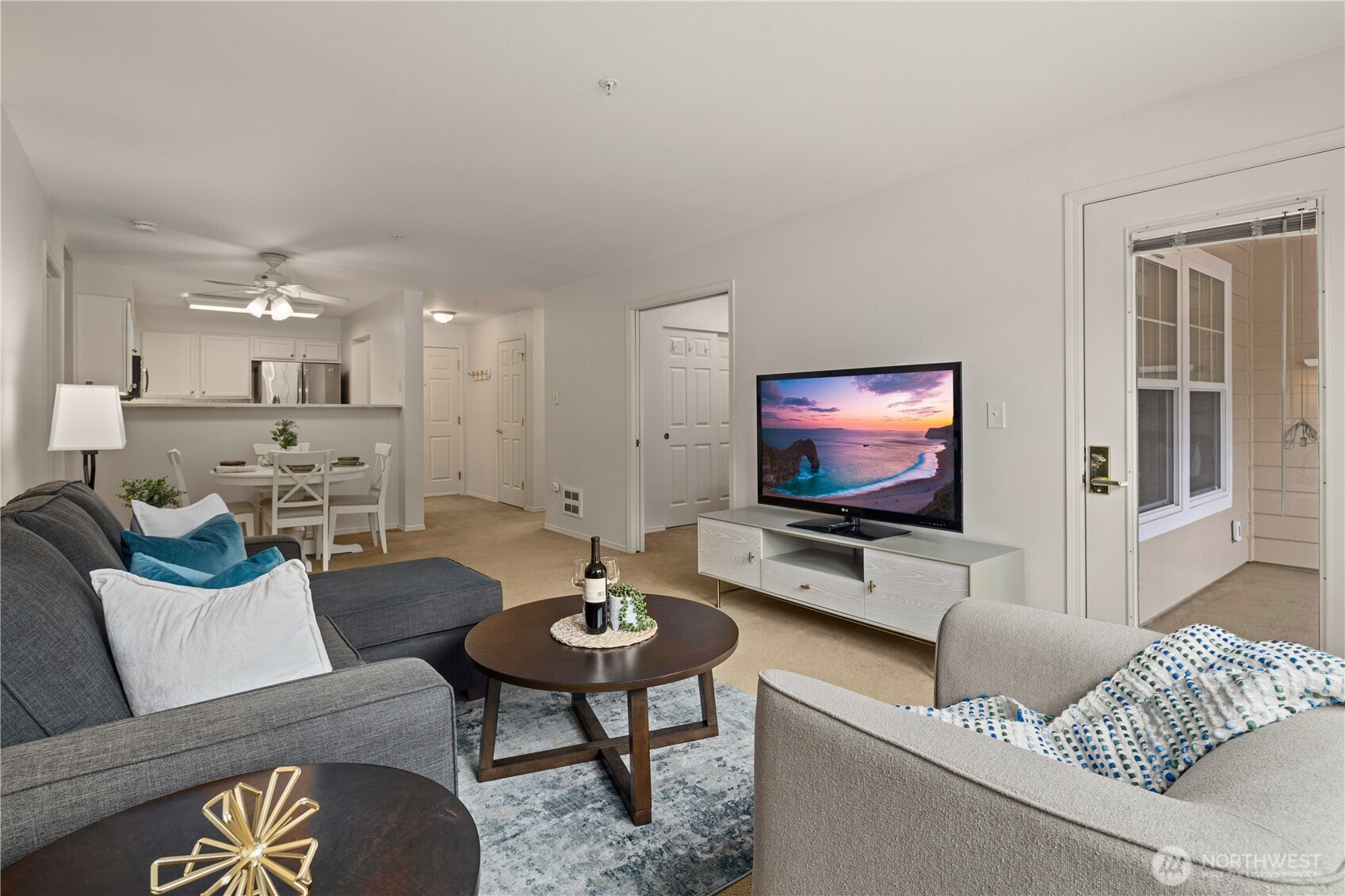 4133 224th Lane SE #302, Issaquah, WA 98029