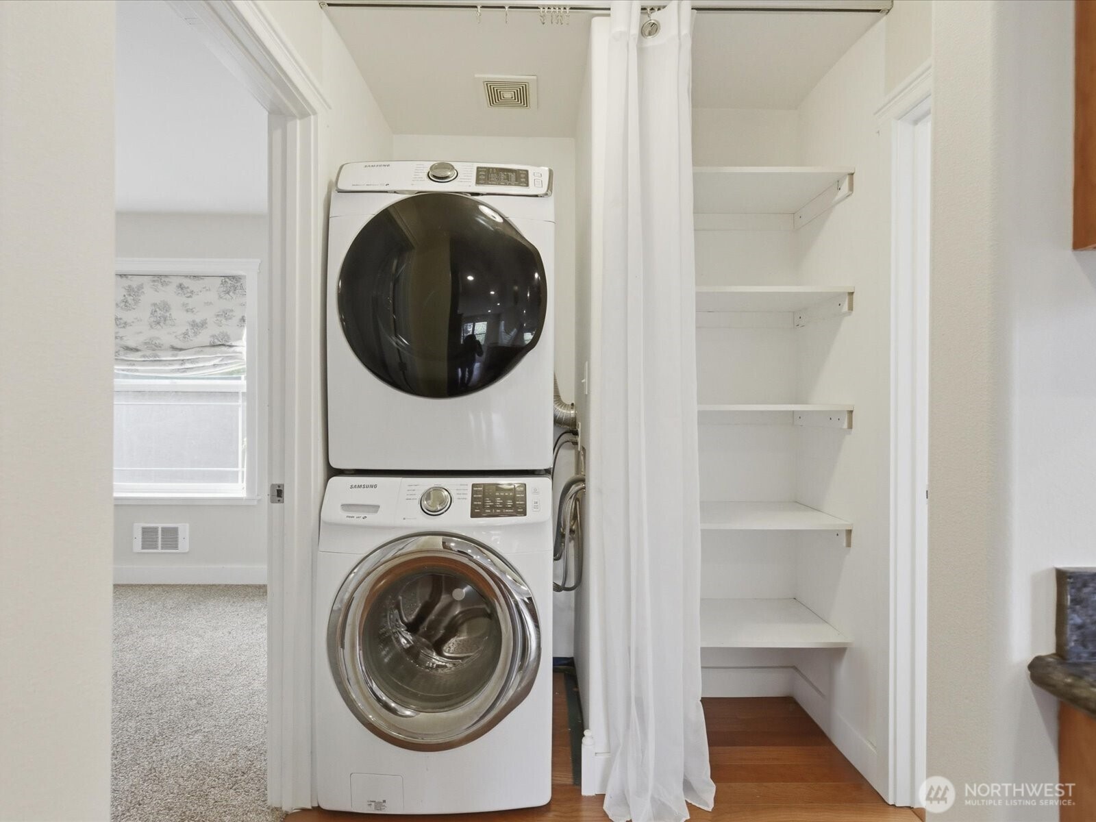 4050 Rachel Road , Clinton, WA 98236