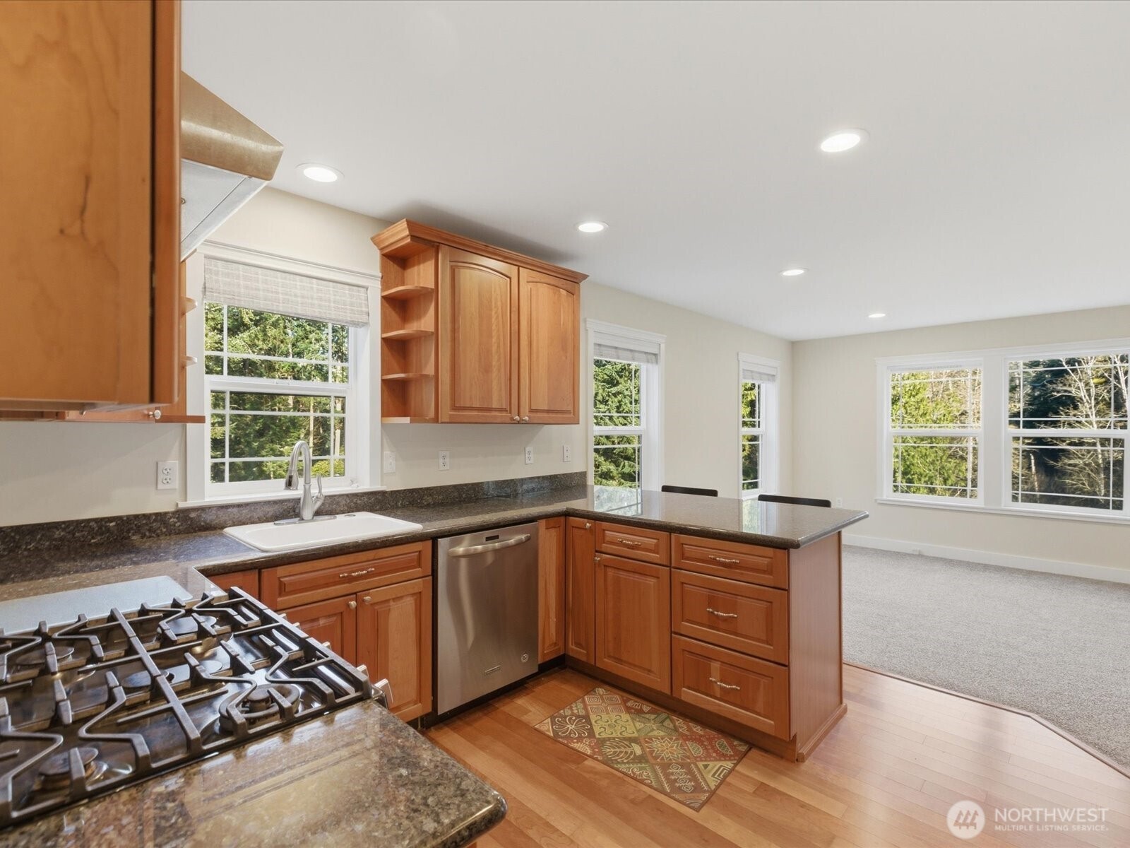 4050 Rachel Road , Clinton, WA 98236