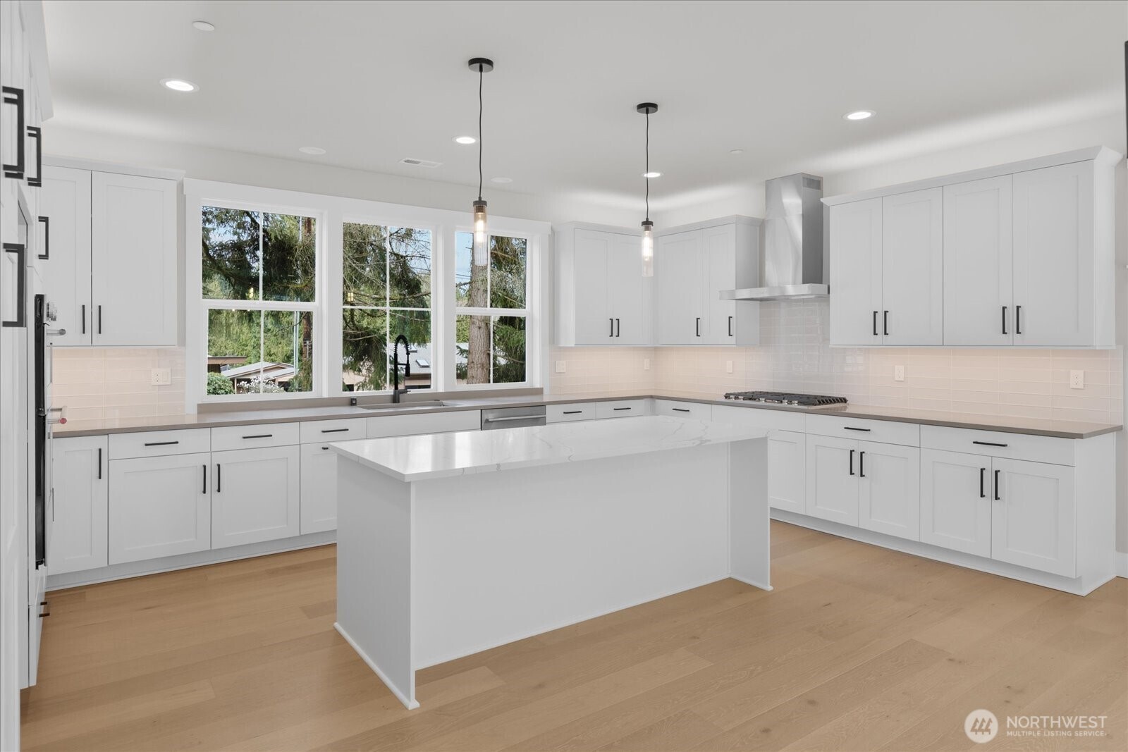 3502 Alaska Road , Brier, WA 98036