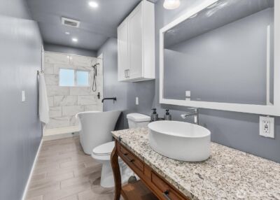 10740 Interlake Avenue N, Seattle, WA 98133 - Photo 9