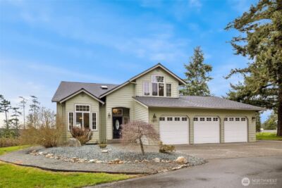 2255 Aviator Lane , Oak Harbor, WA 98277