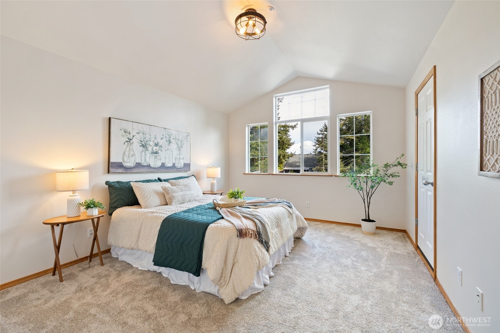 2255 Aviator Lane , Oak Harbor, WA 98277