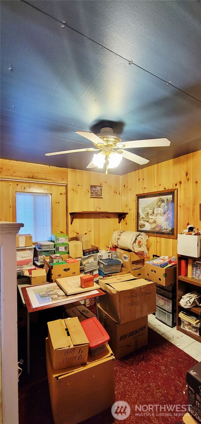 71 N Coho Court , Hoodsport, WA 98548