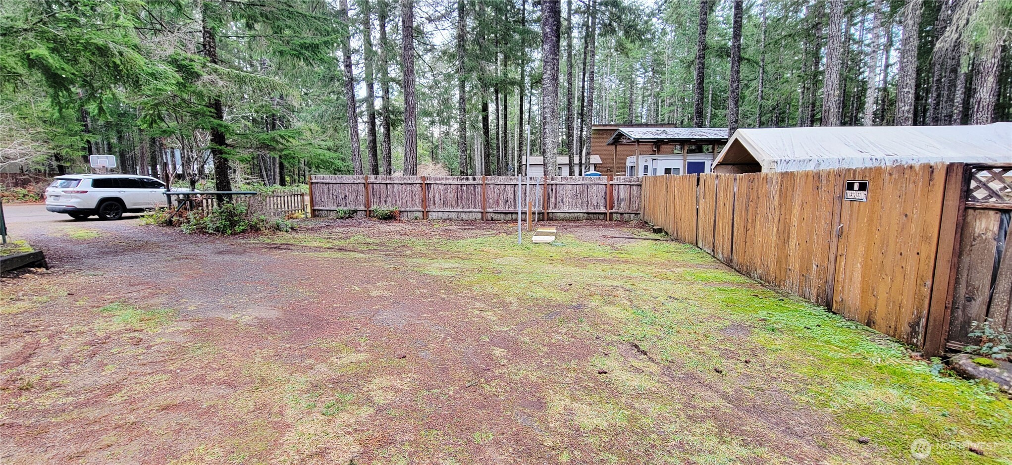 71 N Coho Court , Hoodsport, WA 98548
