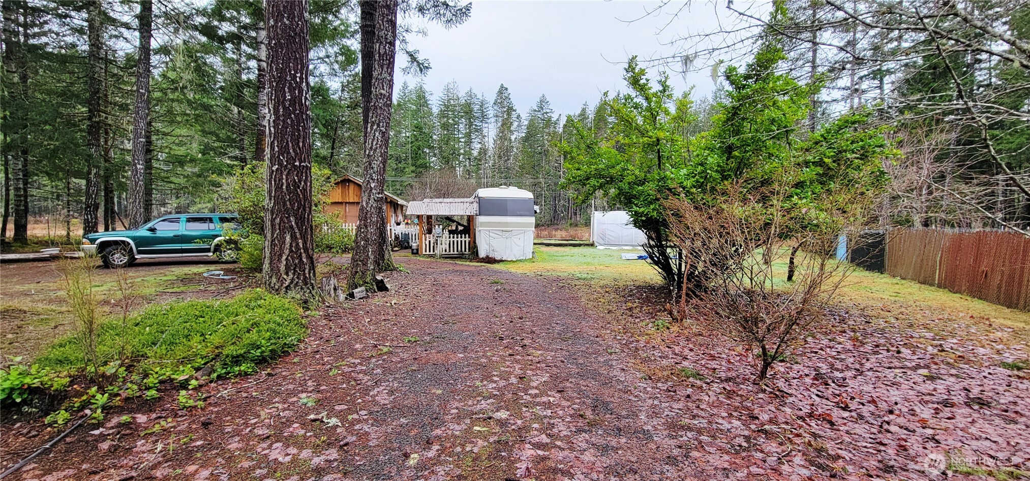 71 N Coho Court , Hoodsport, WA 98548