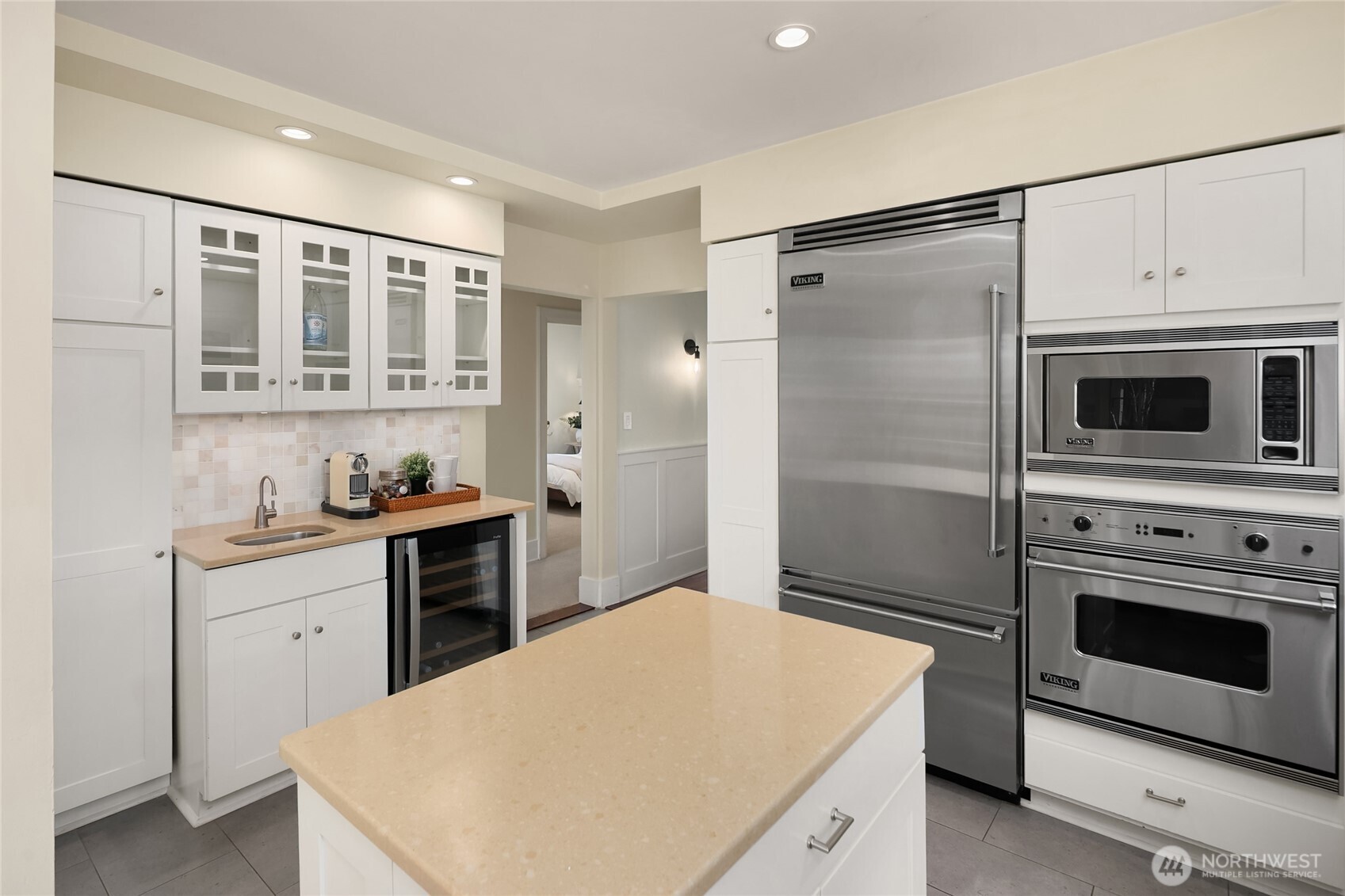 2407 11th Avenue E, Seattle, WA 98102