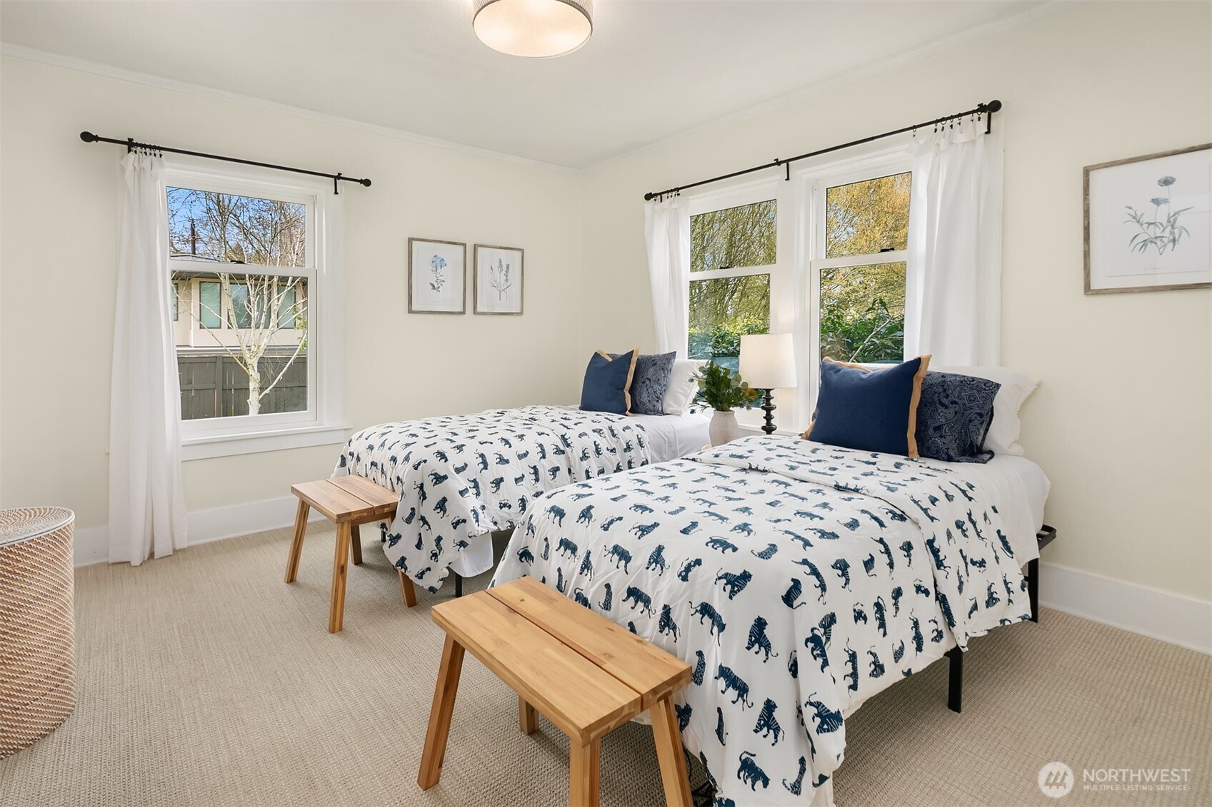 2407 11th Avenue E, Seattle, WA 98102