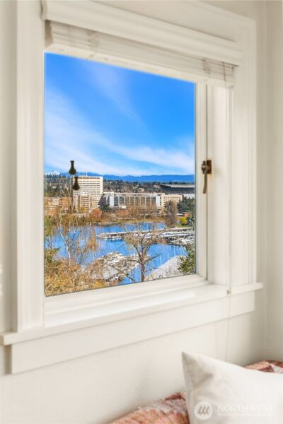 2407 11th Avenue E, Seattle, WA 98102 - Photo 22