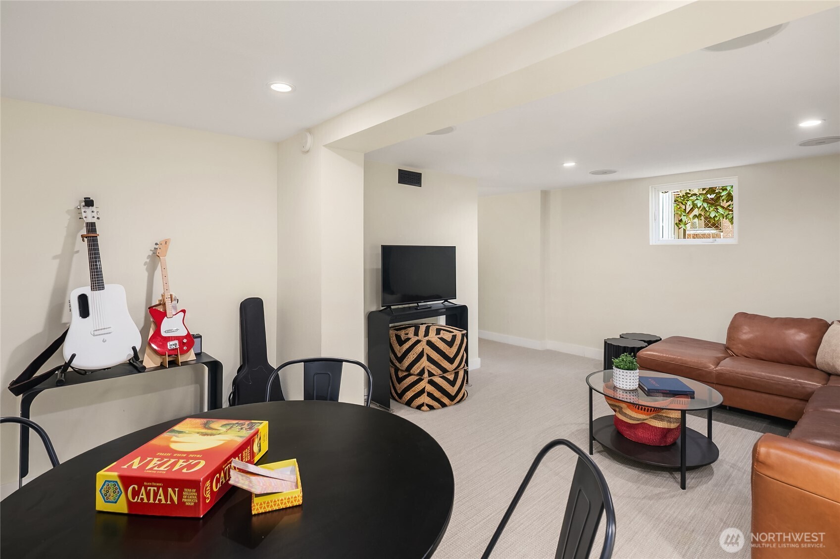 2407 11th Avenue E, Seattle, WA 98102