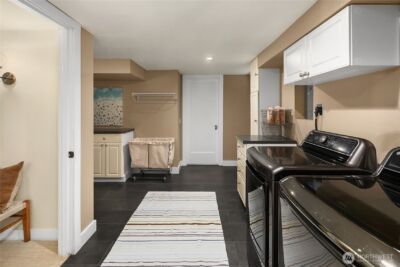 2407 11th Avenue E, Seattle, WA 98102 - Photo 33