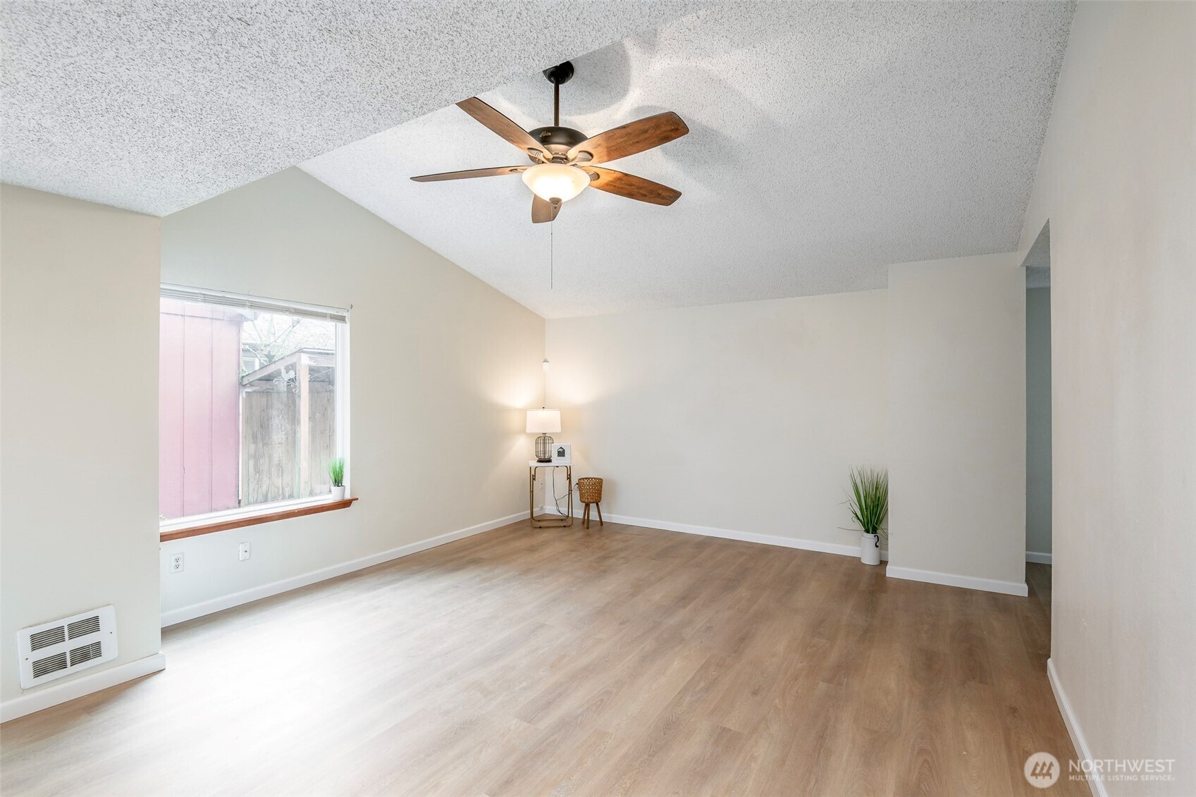 647 Malibu Drive SE, Lacey, WA 98503