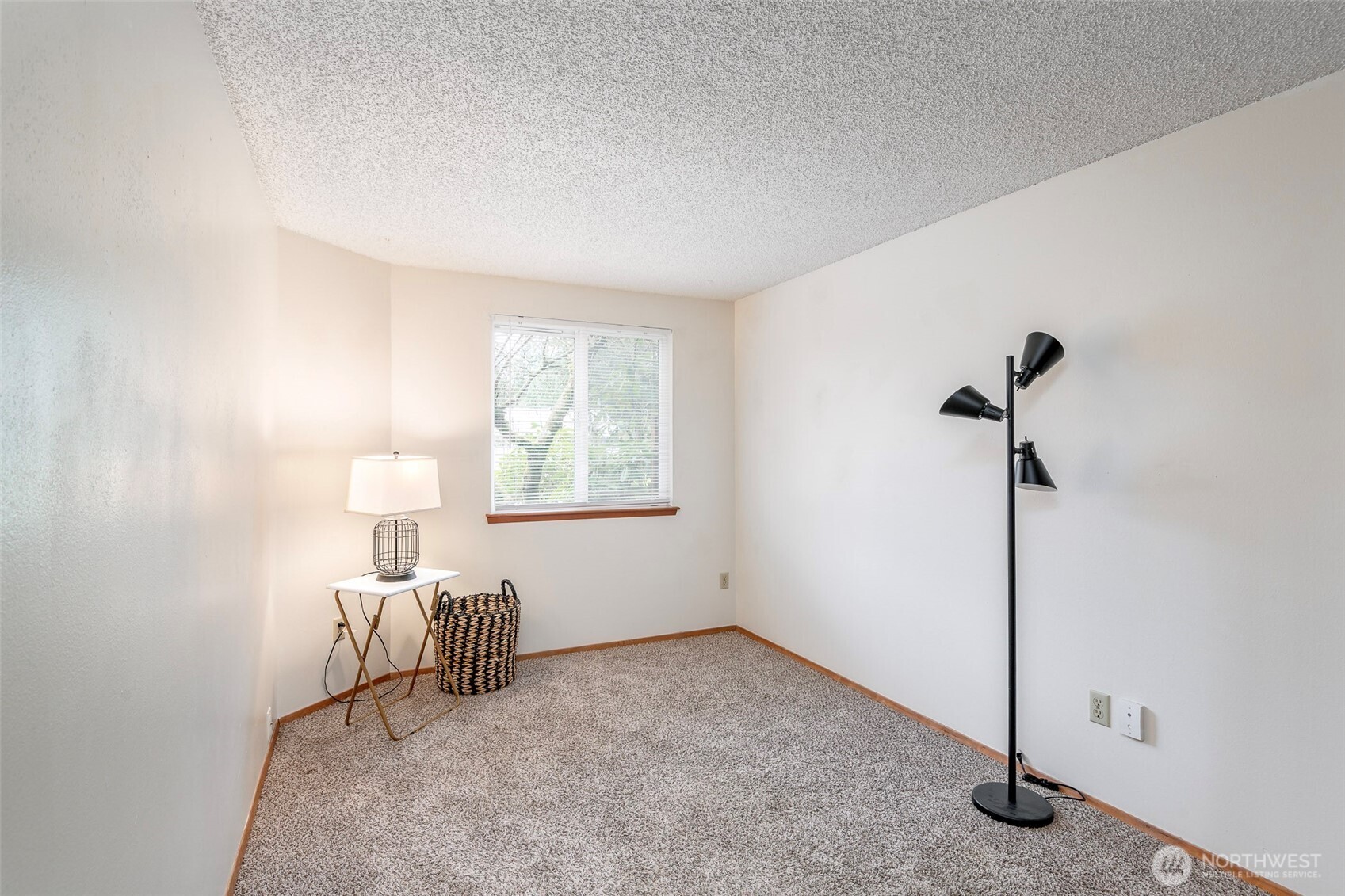 647 Malibu Drive SE, Lacey, WA 98503