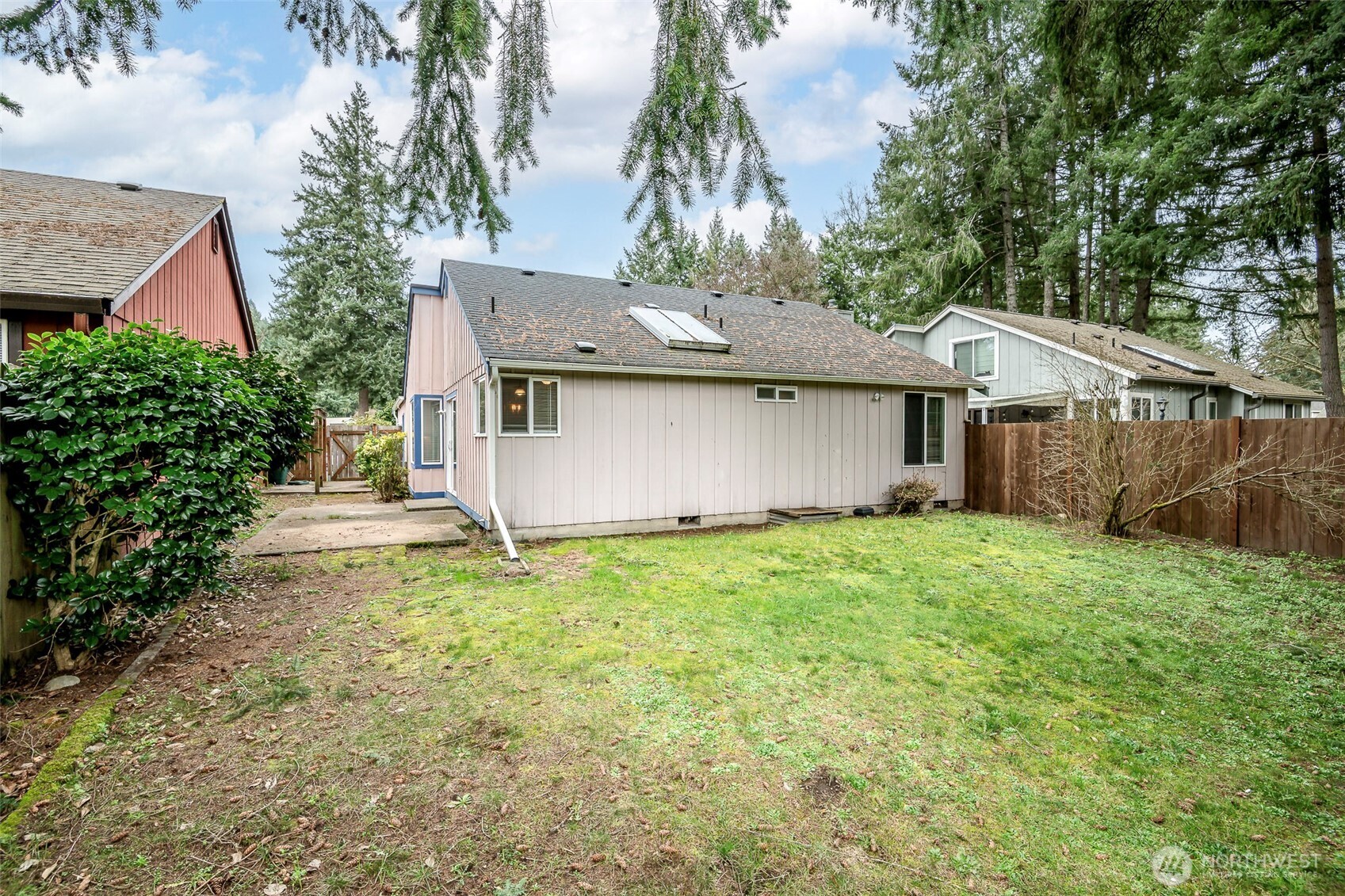 647 Malibu Drive SE, Lacey, WA 98503