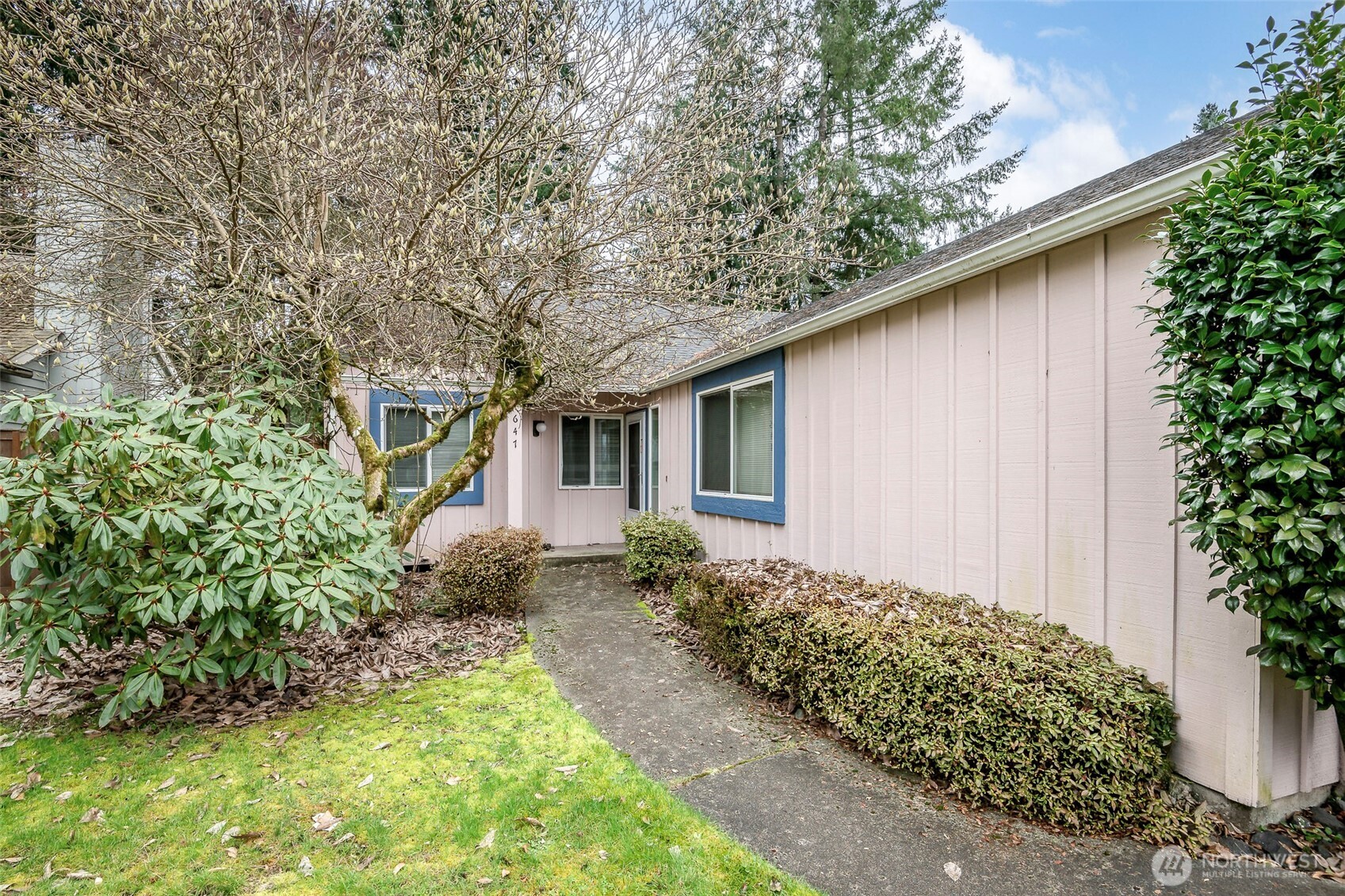 647 Malibu Drive SE, Lacey, WA 98503