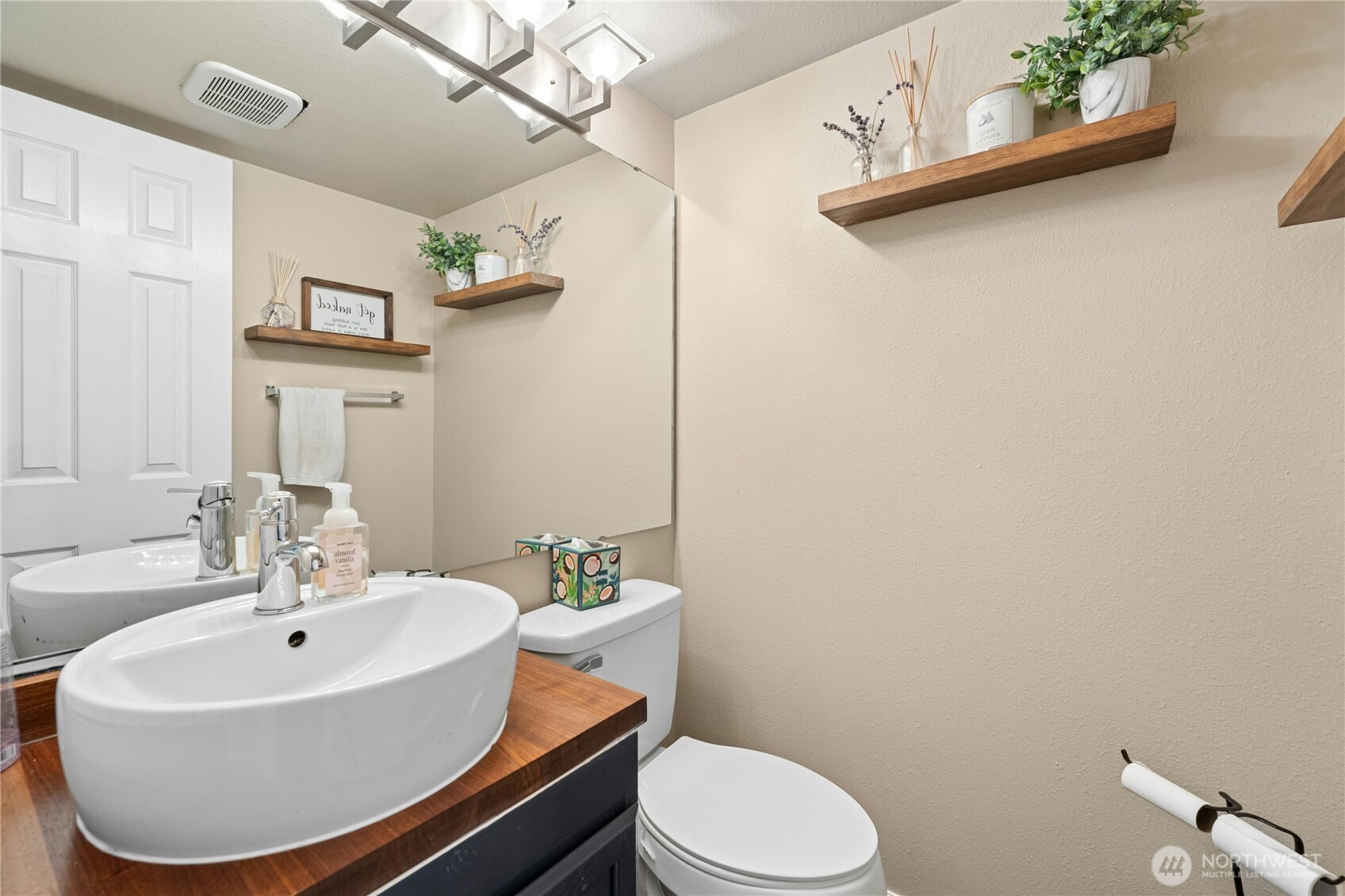 27030 47th Avenue S #103, Kent, WA 98032