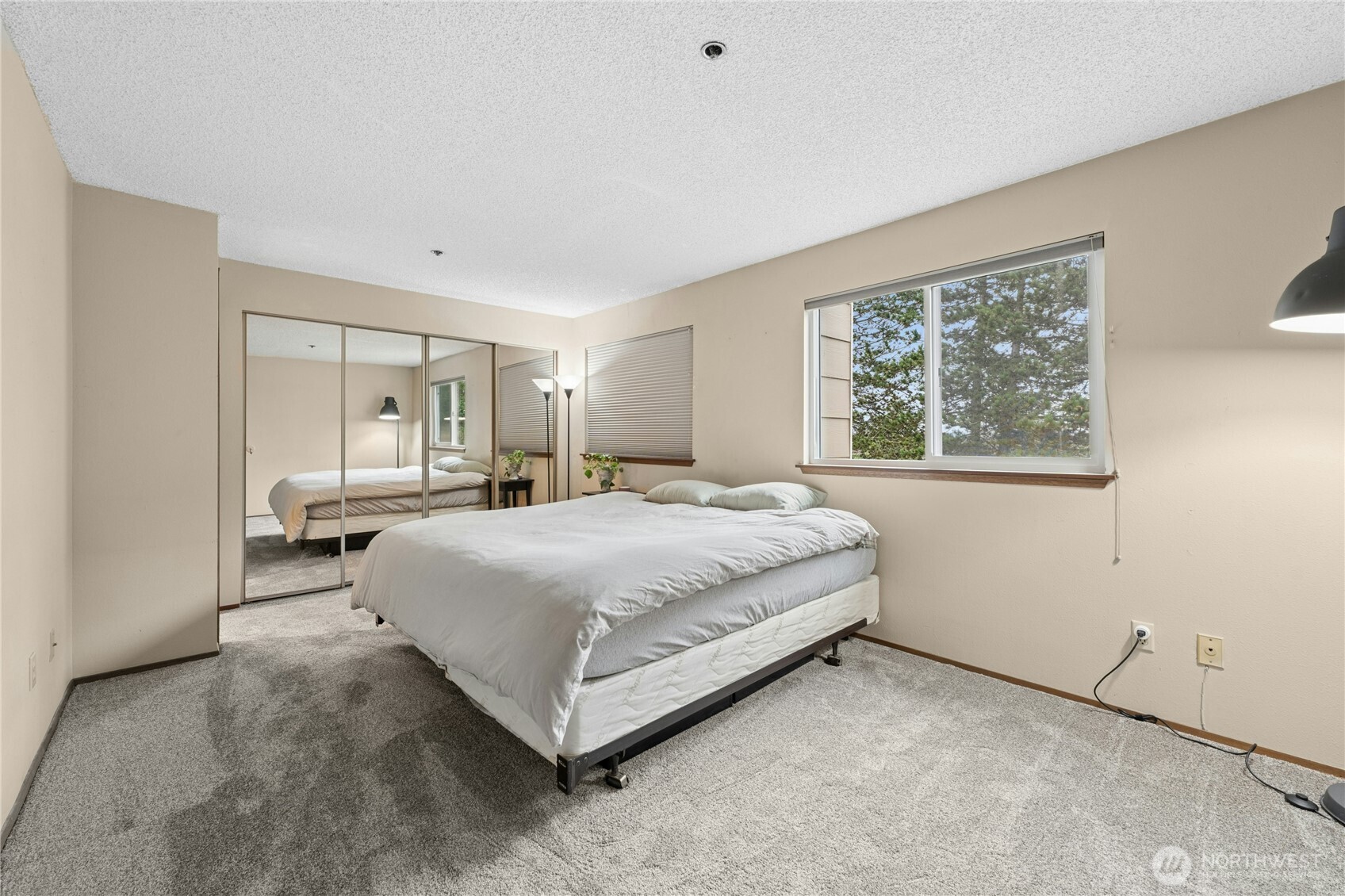 27030 47th Avenue S #103, Kent, WA 98032