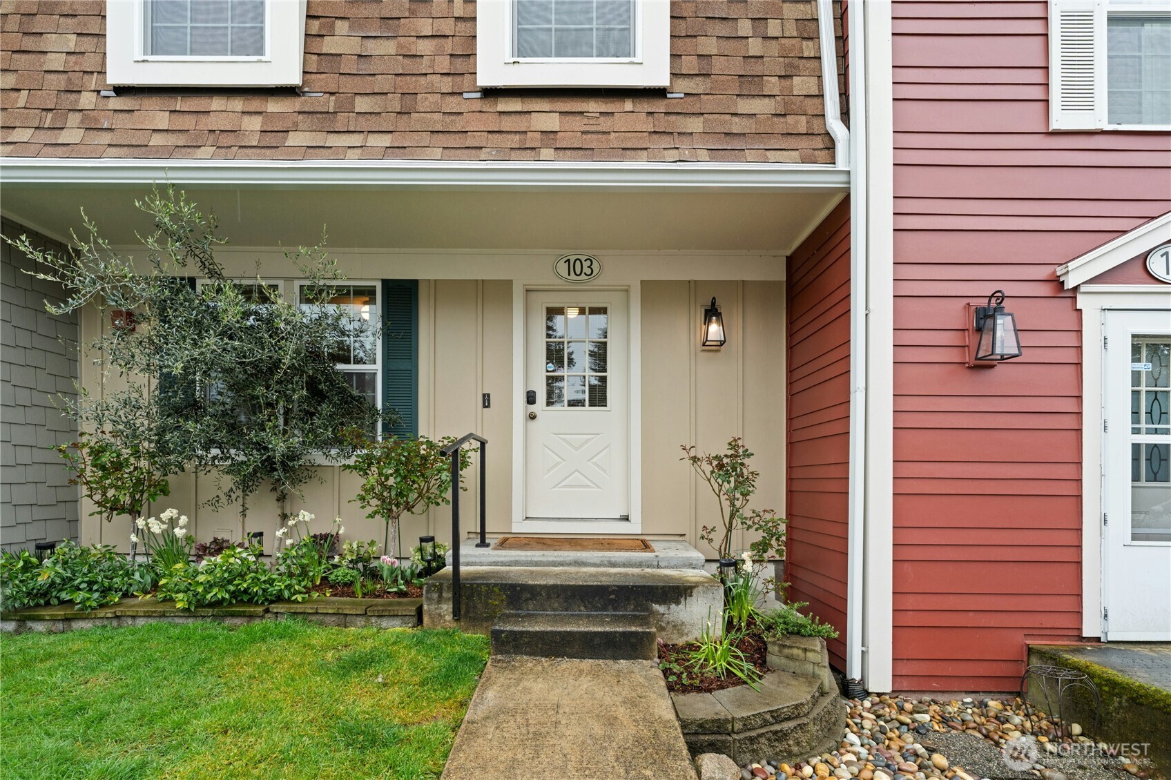 27030 47th Avenue S #103, Kent, WA 98032