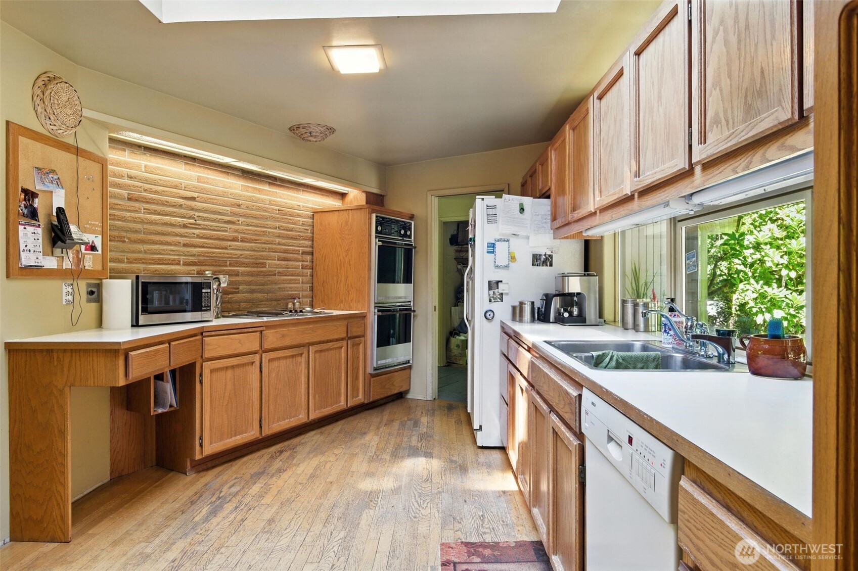 2650 120th Avenue NE, Bellevue, WA 98005