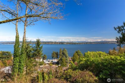 520 36th Avenue E, Seattle, WA 98112-4223 - Photo 18