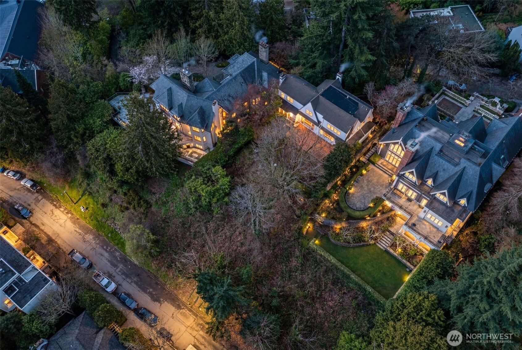 520 36th Avenue E, Seattle, WA 98112-4223