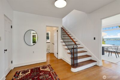 520 36th Avenue E, Seattle, WA 98112-4223 - Photo 3